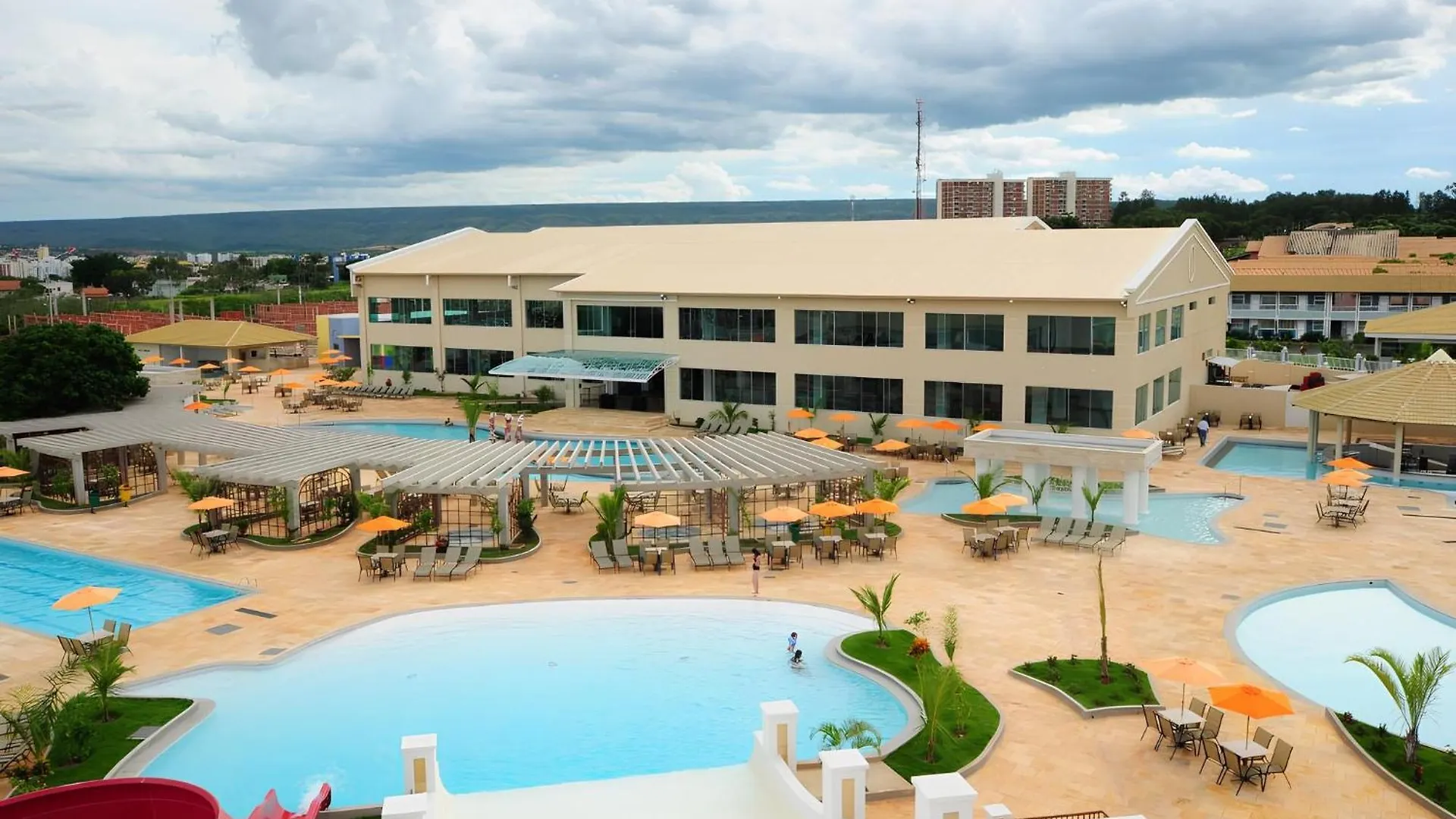 L'Acqua Diroma 12345 / Temporada Cn Aparthotel Caldas Novas